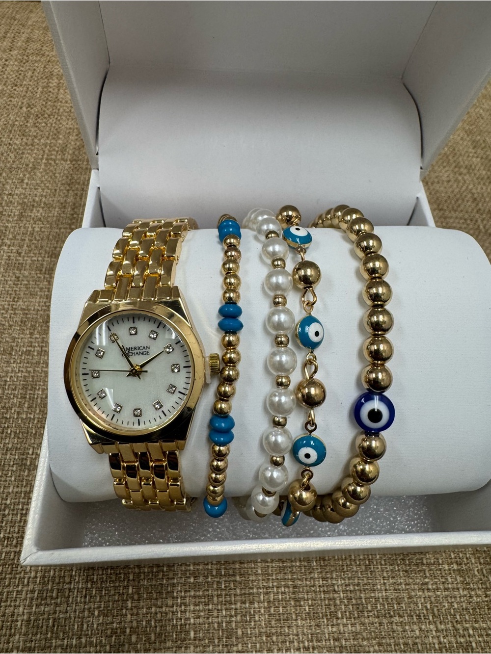 American Exchange Women’s Analog Gold Tone Bracelet Watch White Dial Box Set